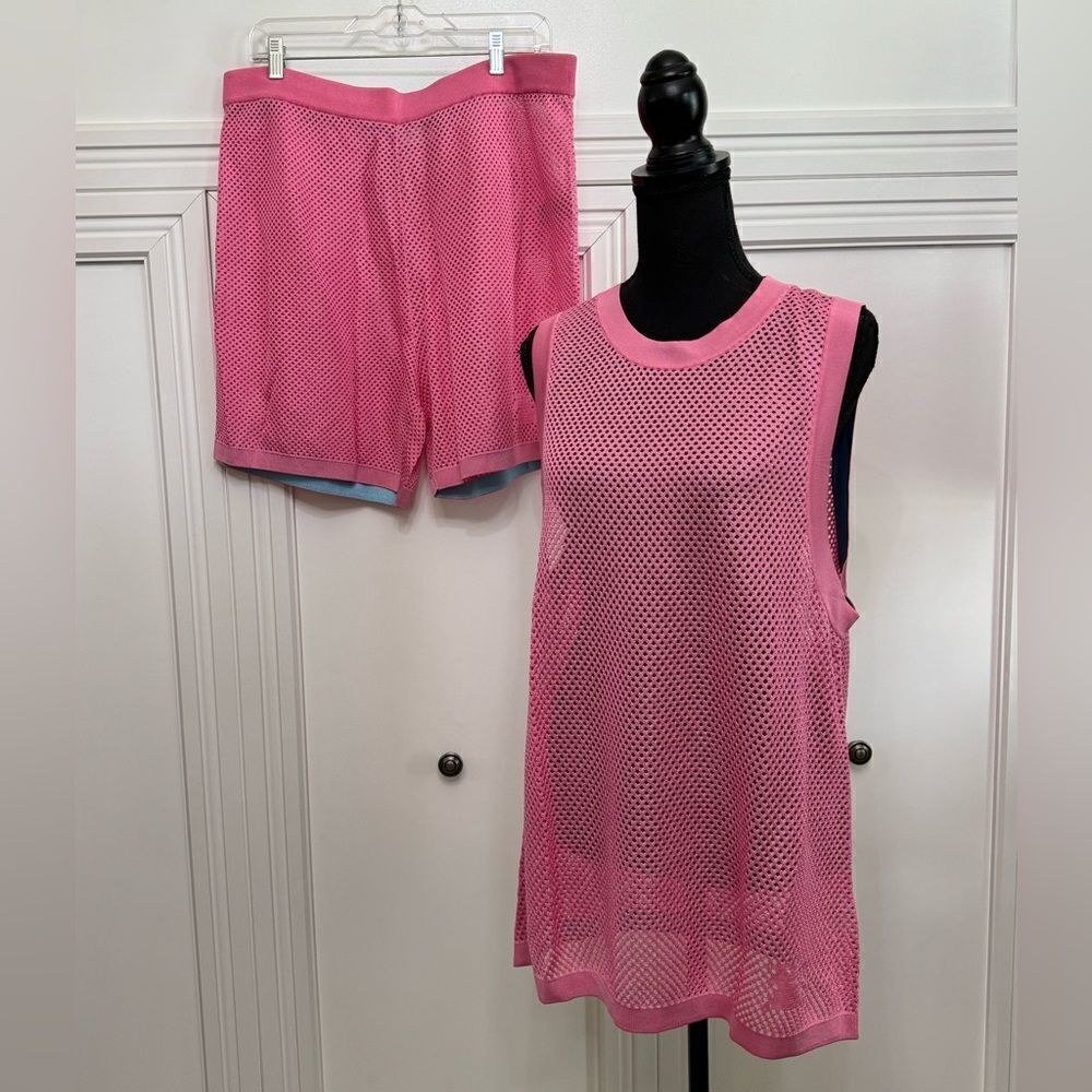 Burberry Pink Mesh Shorts Size Large - Picture 9 of 9